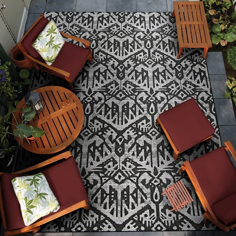 Gelato Yoruba Ash-Dary Gray Indoor/Outdoor Area Rug