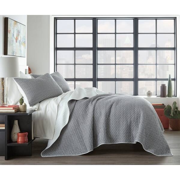 Shop City Scene Leaves Black Cotton Quilt Set Free Shipping