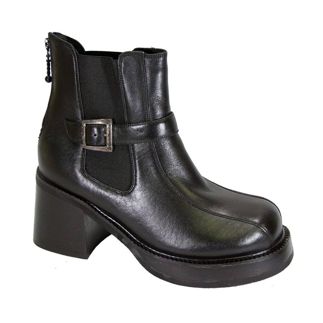 wide width comfortable boots