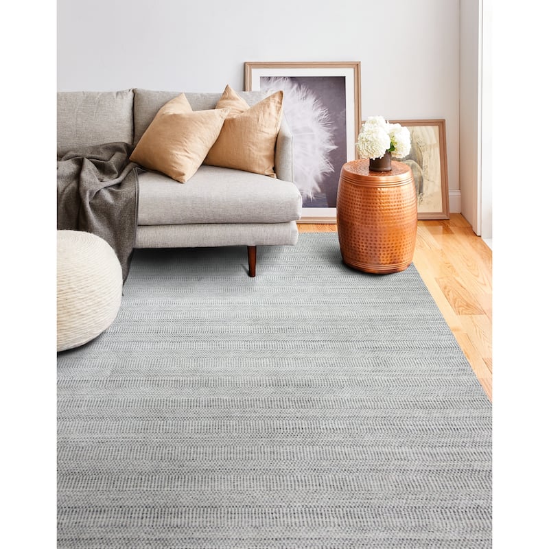 Bashian Hand Loomed Layla Rug - 5'6" X 8'6" - GLACIER