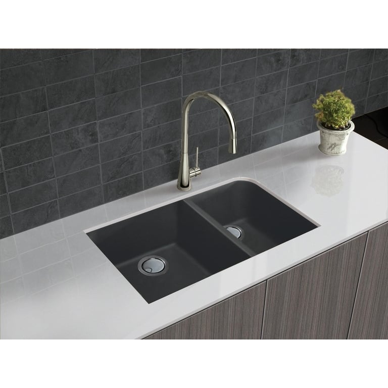 Transolid Radius Granite 31-in Undermount Kitchen Sink