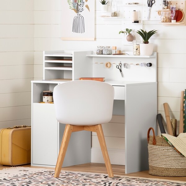 South Shore Crea Craft Table wth Hutch