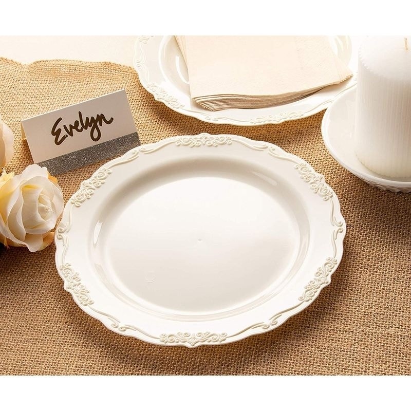Cream best sale plastic plates