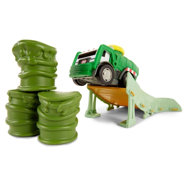 little tikes wheelz slammin racers scrapyard derby