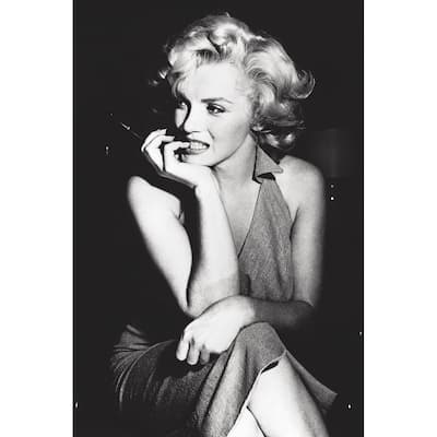 CANVAS Marilyn Monroe Sitting Photographic Print