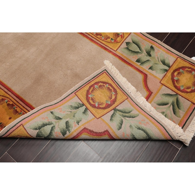 Hand Knotted Wool Tibetan Oriental Area Rug (3'9"x5'9") - 4'1" x 6'2"