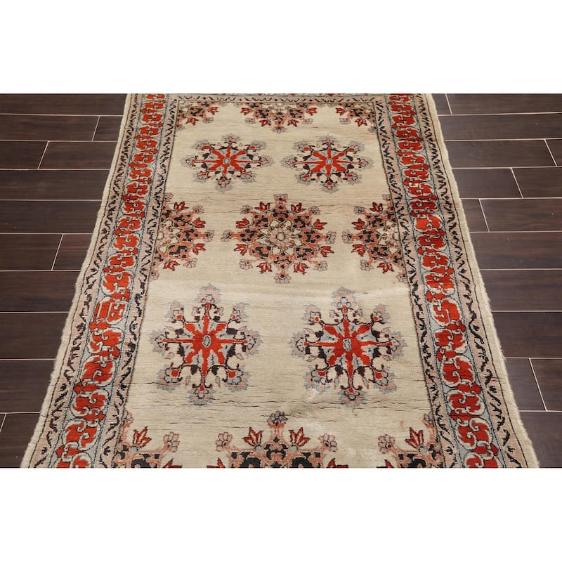 Hand Knotted Wool Kerman Persian Oriental Area Rug (4'x6') - 4'1" x 6'2"