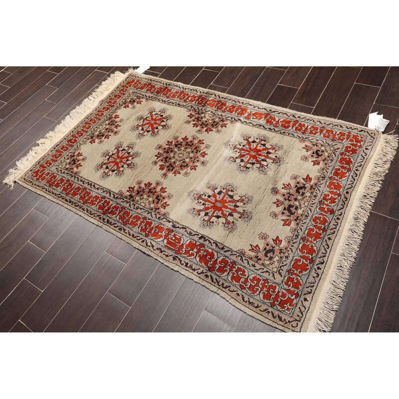 Hand Knotted Wool Kerman Persian Oriental Area Rug (4'x6') - 4'1" x 6'2"