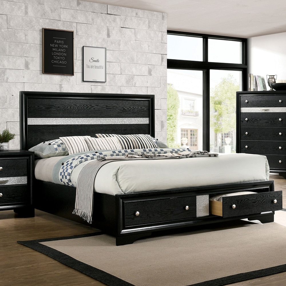 Silver Orchid Badgley Modern Solid Wood 2-drawer Platform Bed