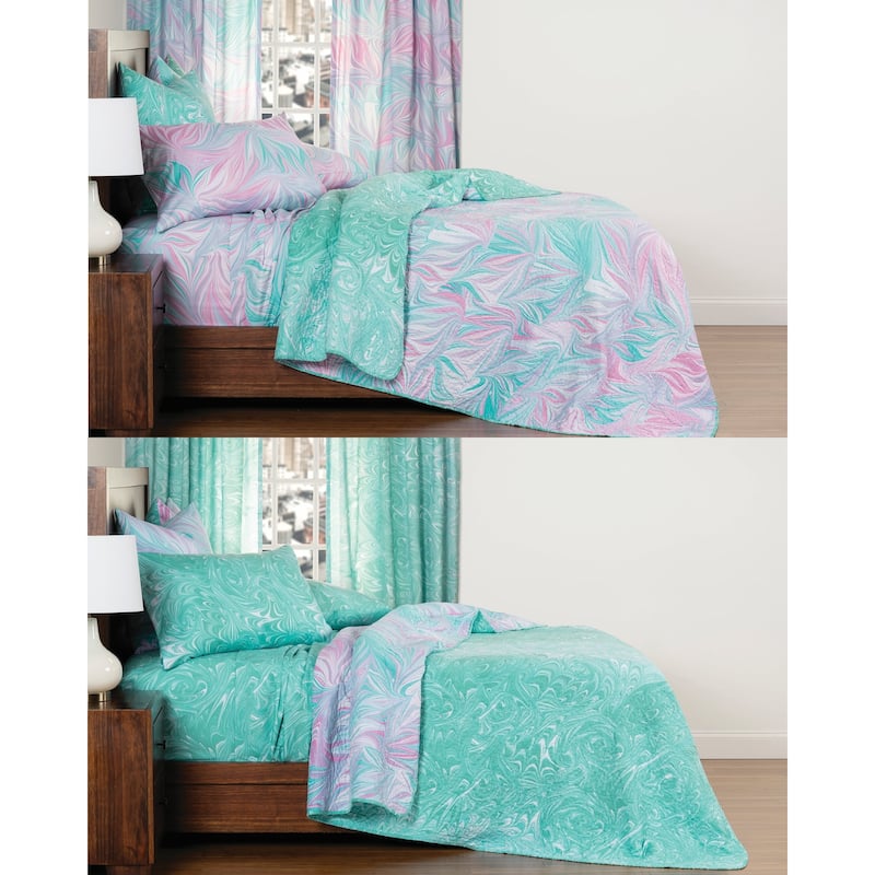 The Art of Marbling Verona/ Aquarius Reversible Luxury Quilt