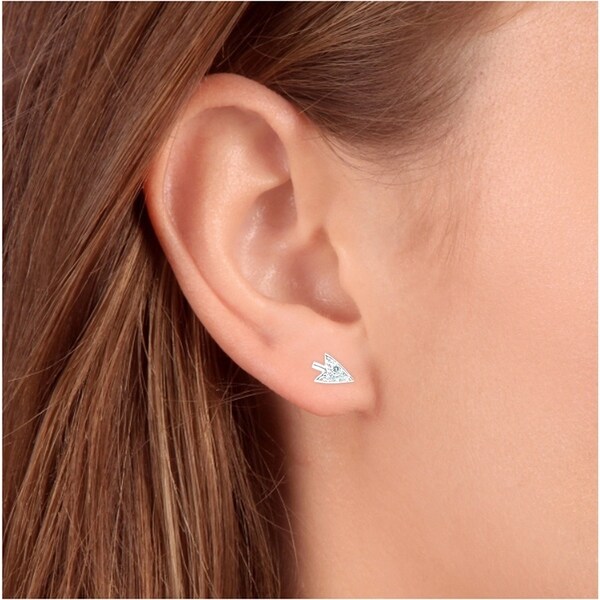 womens stud diamond earrings