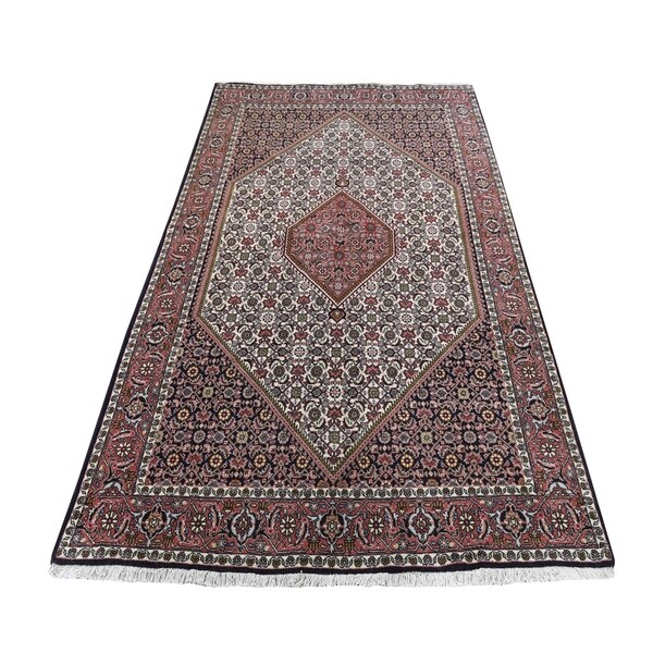 Shahbanu Rugs Red Hand Knotted Persian Bijar Pure Wool Oriental Rug (4'6" x 7'5") - 4'6" x 7'5"