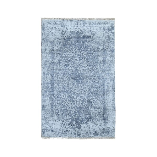 Shahbanu Rugs Silver-Dark Gray Erased Persian Design Wool and Pure Silk Hand Knotted Oriental Rug (3'1" x 4'10") - 3'1" x 4'10"