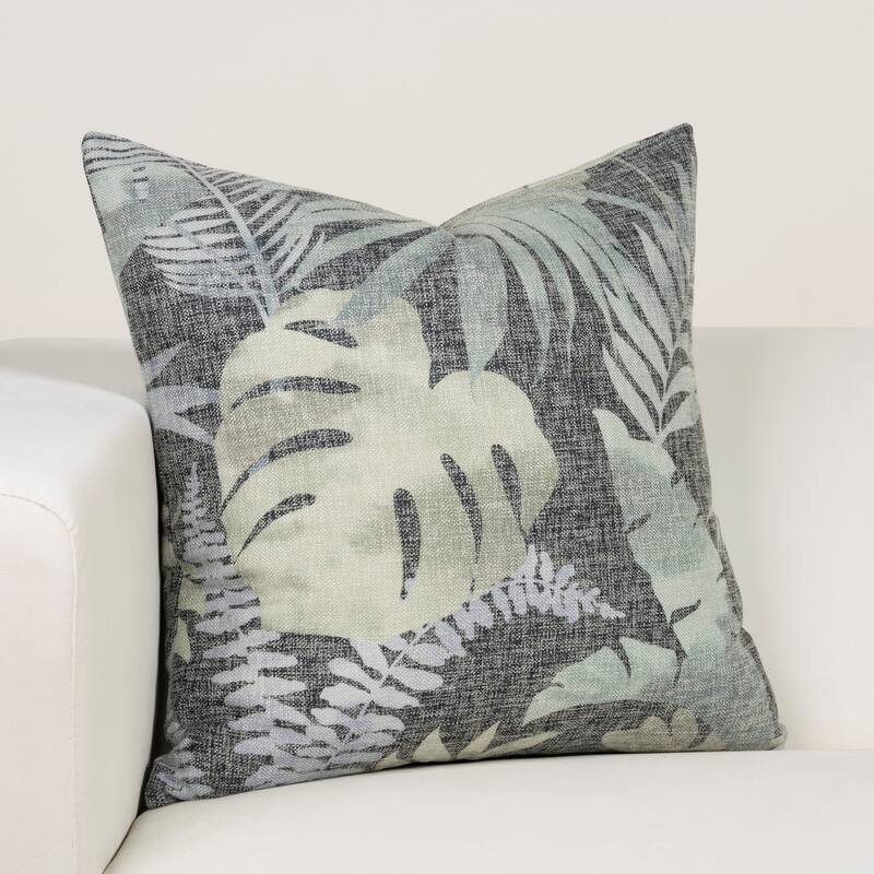 Ernest Hemingway La Havana Designer Throw Pillow