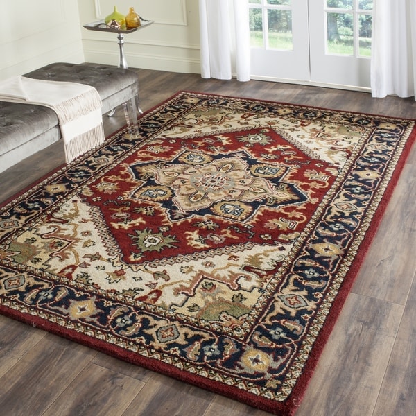 Safavieh Handmade Heritage Traditional Heriz Red/ Navy Wool Rug (9'6 x 13'6)