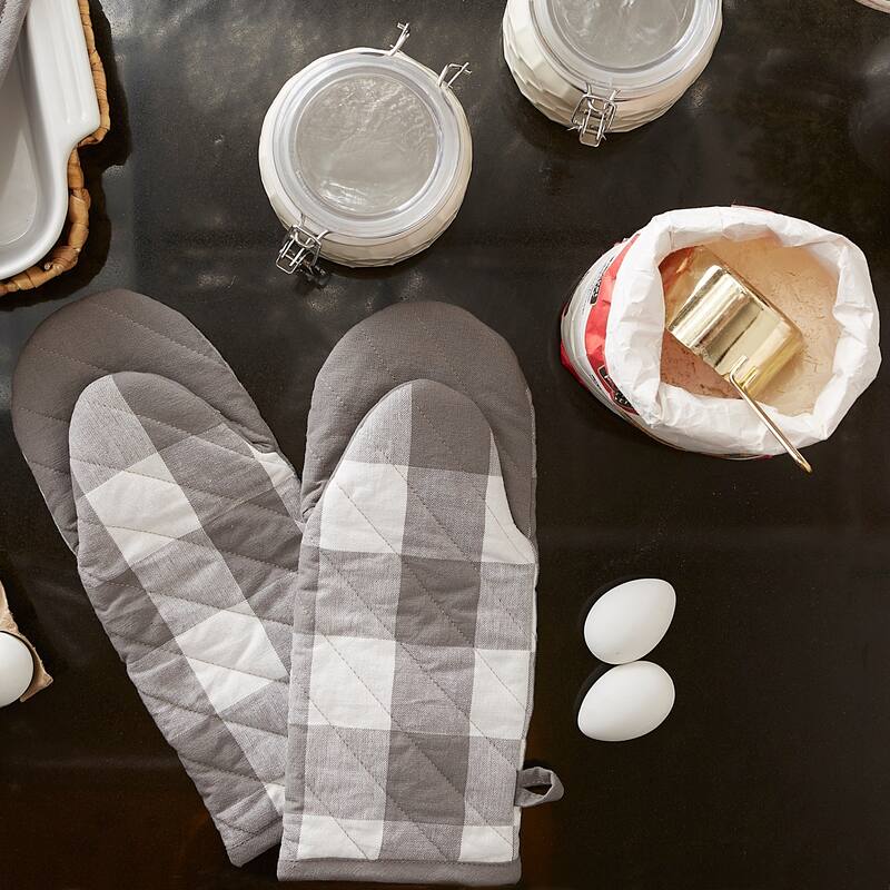 DII Gray & White Buffalo Check Oven Mitt Set/2
