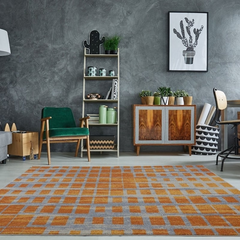 LaDole Rugs Smooth Area Rug in Geometric Pattern in Yellow