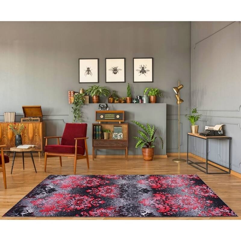 LaDole Rugs Milan Classic Damask Style Mat in Black and Gold