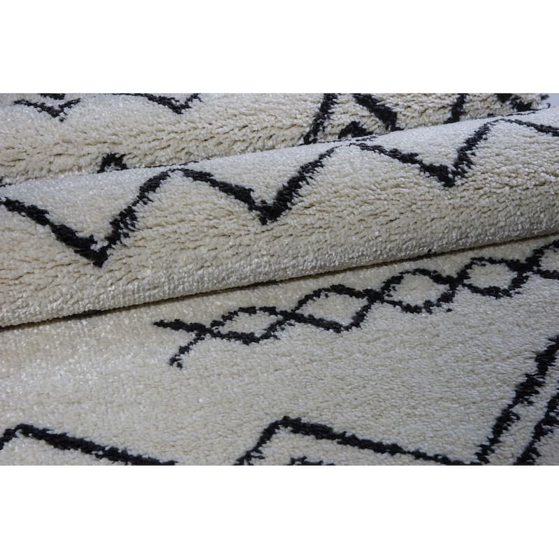 LaDole Rugs Contemporary Trellis Area Rugs in Ivory Dark Grey