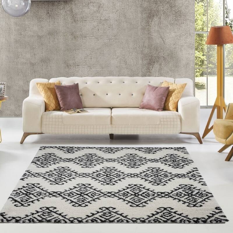 LaDole Rugs Soft Trellis Geometric Area Rug in Ivory Dark Grey 4x6