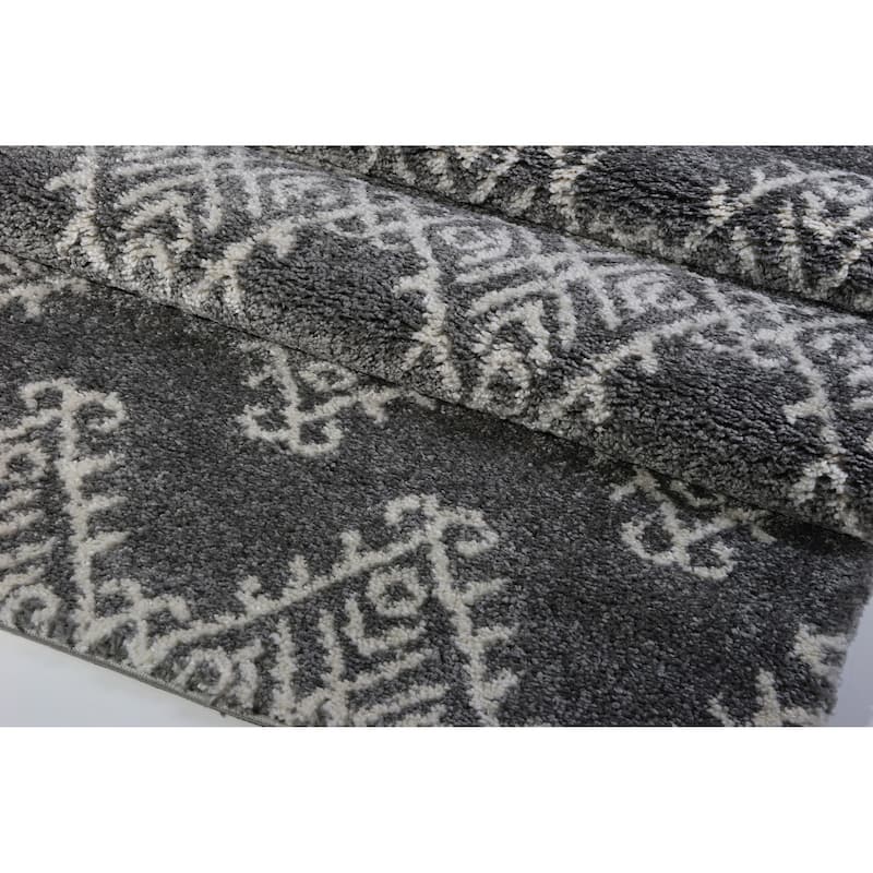 LaDole Rugs Soft Trellis Geometric Area Rug in Ivory Dark Grey 4x6