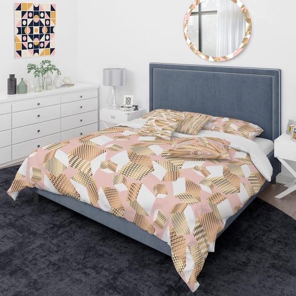 Designart 'Gold And Rose Cubes I' Mid-Century Modern Duvet Cover ...