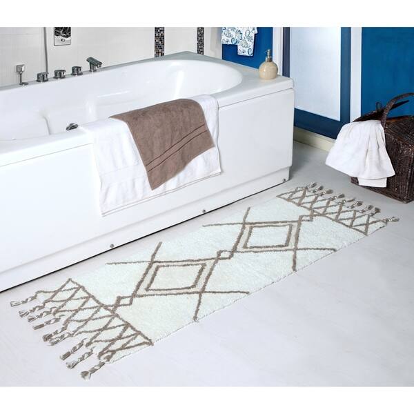 Amazon Com Castle Hill Naples 100 Cotton Bath Mat With Spray Latex Backing 24x40inch Ivory Color Home Kitchen