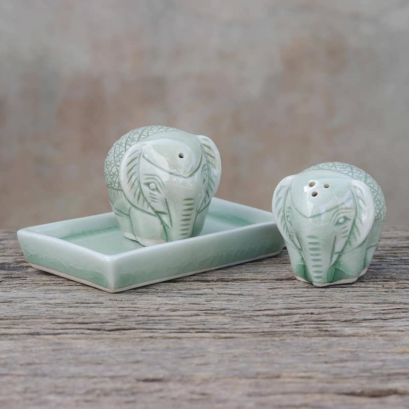 Handmade Elephant Texture Celadon Ceramic Salt And Pepper Shaker, Set of 3 (Thailand) - N/A