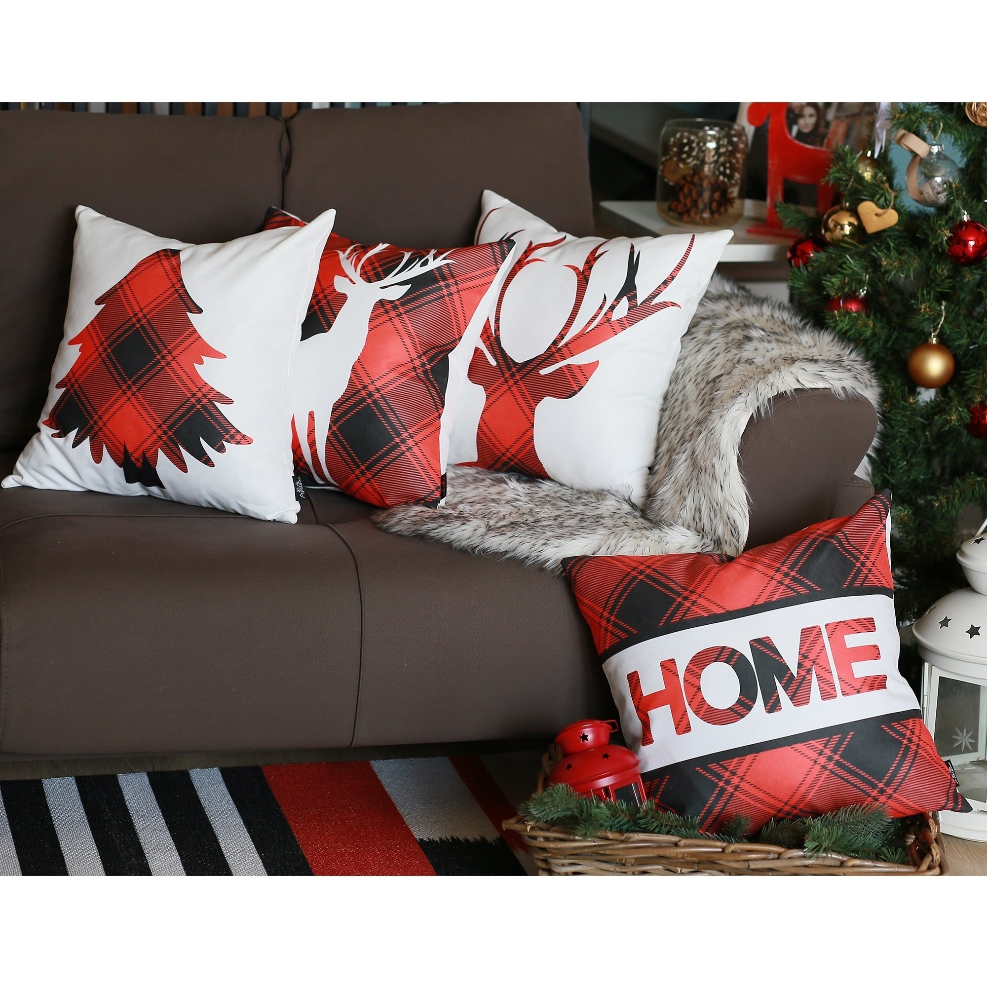 https://ak1.ostkcdn.com/images/products/29348573/Merry-Christmas-Set-of-4-Throw-Pillow-Covers-Christmas-Gift-18-x18-ff6d35a4-e4f6-4485-9709-a873546ca070.jpg