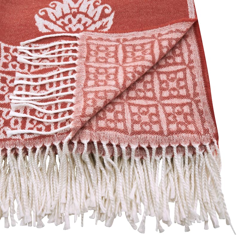 Fringed Throw With Medallion Design