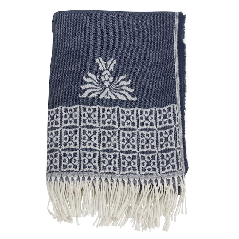 Fringed Throw With Medallion Design