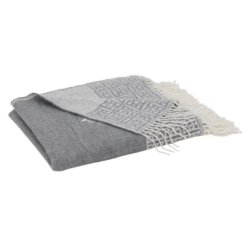 Fringed Throw With Medallion Design