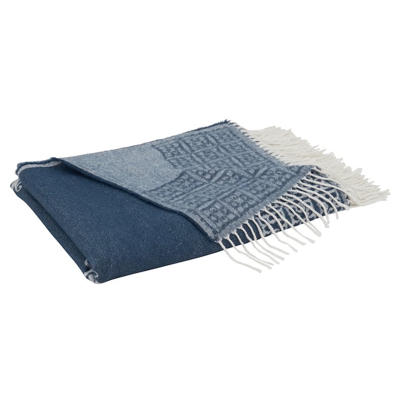 Fringed Throw With Medallion Design