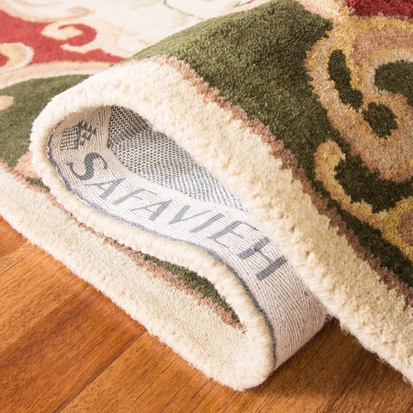 Safavieh Handmade Classic Hazelle Traditional Oriental Wool Rug