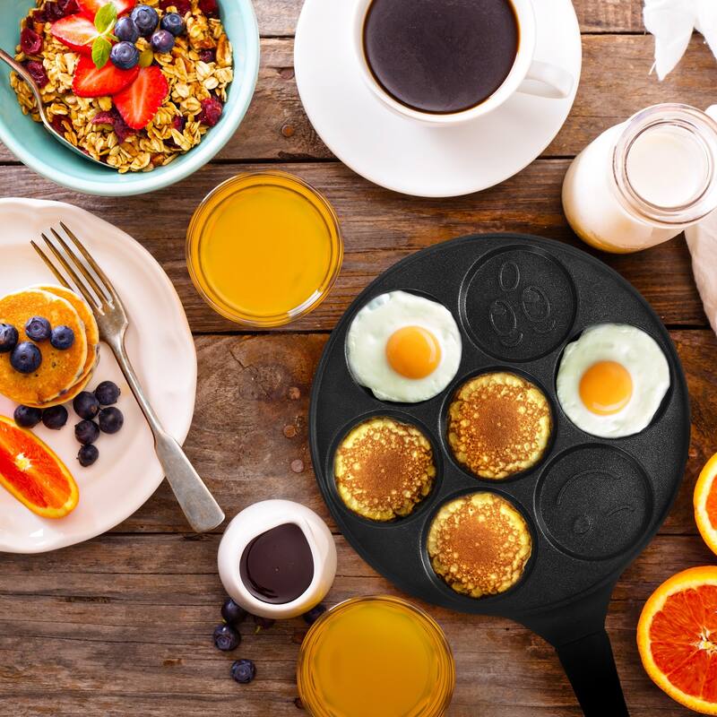 MegaChef Happy Face Emoji 10.5 Inch Aluminum Nonstick Pancake Pan