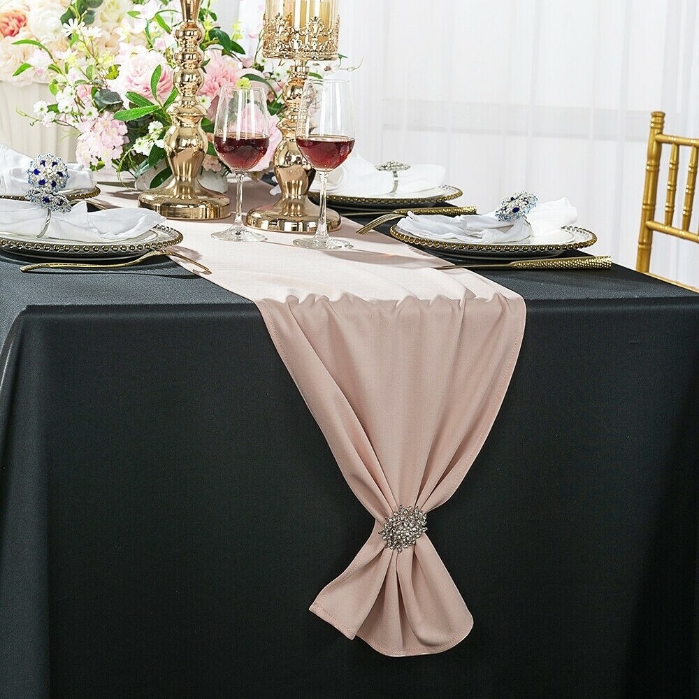pink table runner
