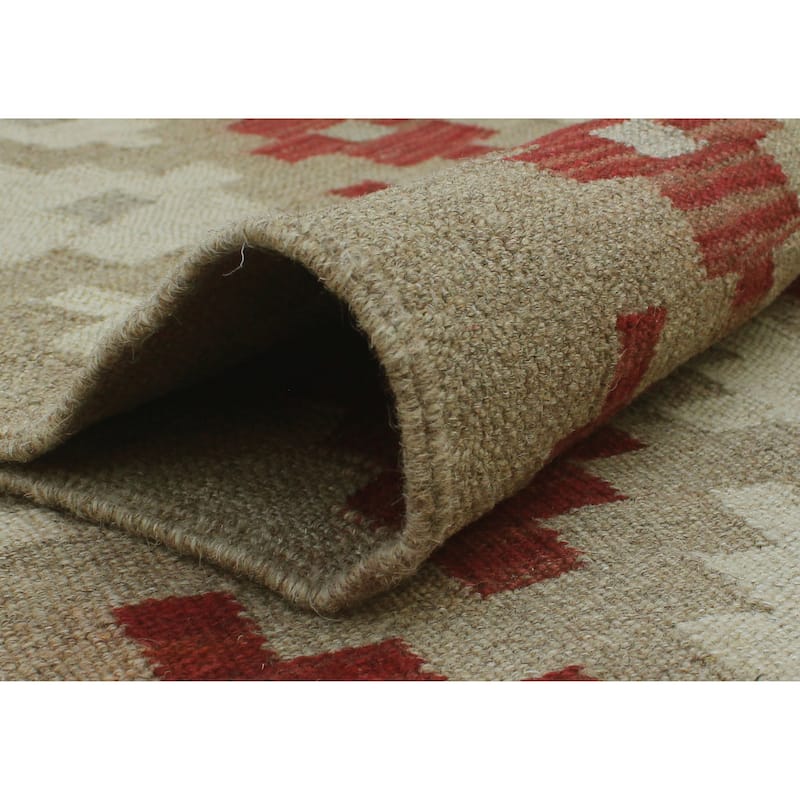 Hand-Woven Winchester Kilim Ridley Brown/Red Rug - 4'9" x 6'6"