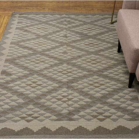Hand-Woven Winchester Kilim Hakim Ivory/Grey Rug - 5'2" x 6'4"