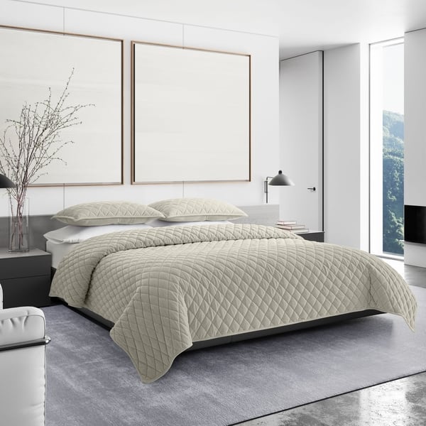 slide 1 of 10, Vera Wang Diamond Velvet Quilt Set Off-White - King