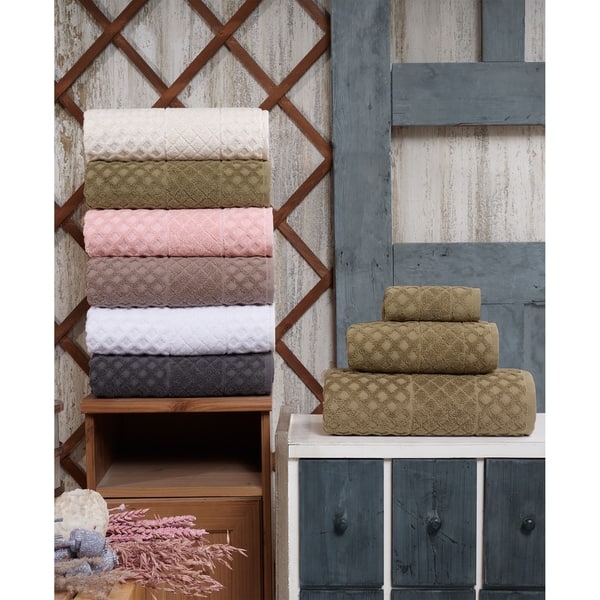 https://ak1.ostkcdn.com/images/products/29587408/Glossy-Turkish-Cotton-8-Piece-Hand-Towel-Set-c425c15f-1ebb-4b8f-9c6b-bce35431f480_600.jpg?impolicy=medium