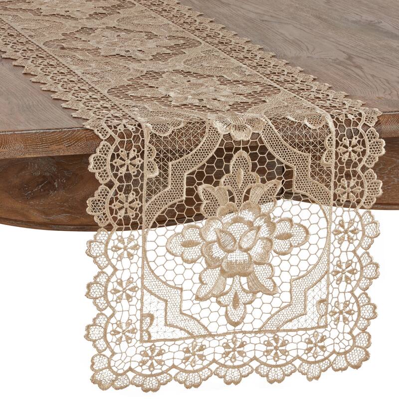 Quatrefoil Vintage Lace Table Runner