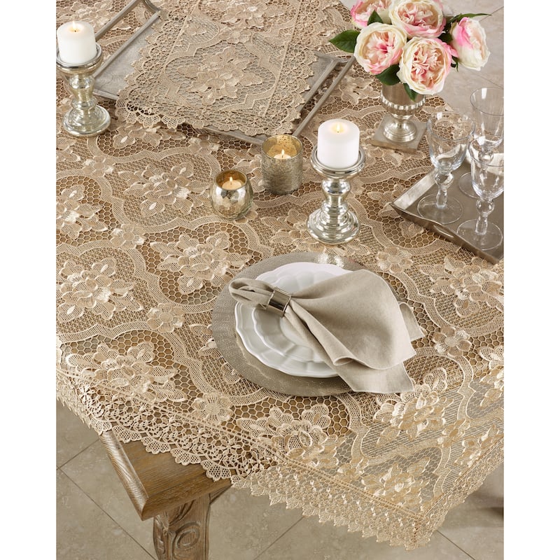Quatrefoil Vintage Lace Table Runner