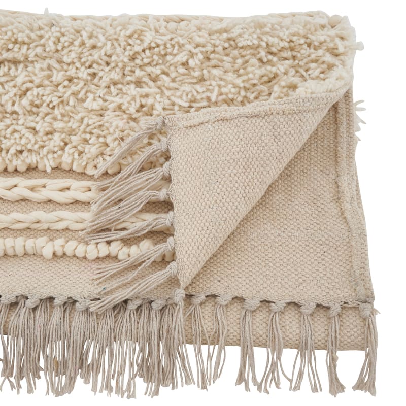 Cotton Table Runner With Knot Appliqué Design
