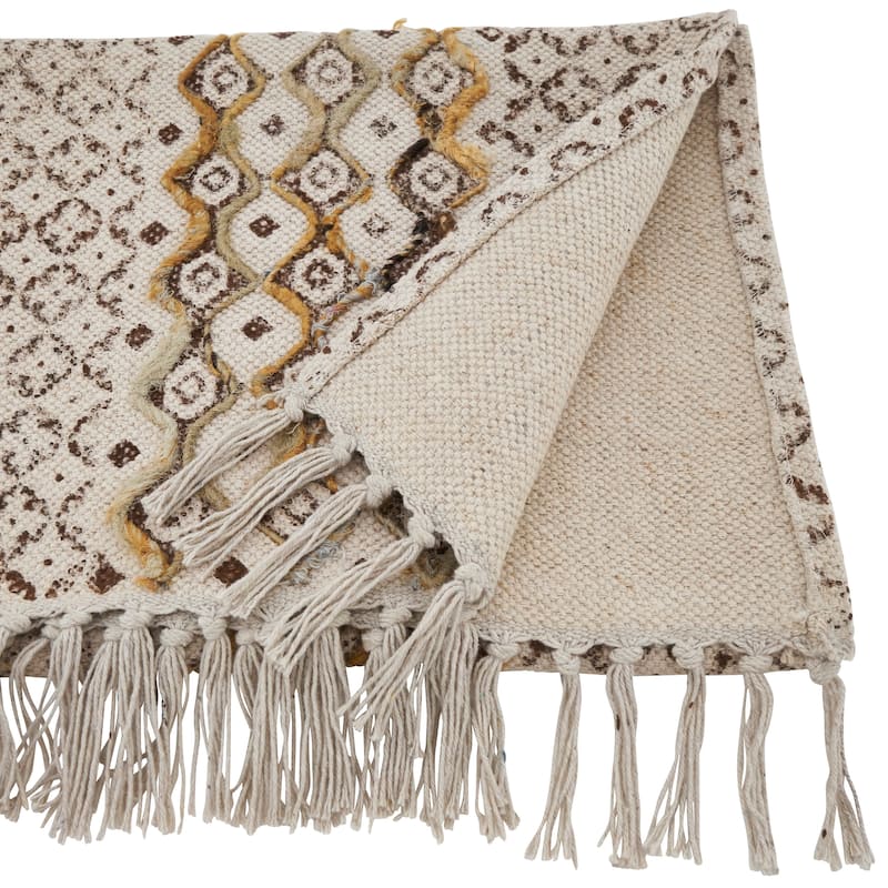 Embroidered Table Runner With Geometric Print Design