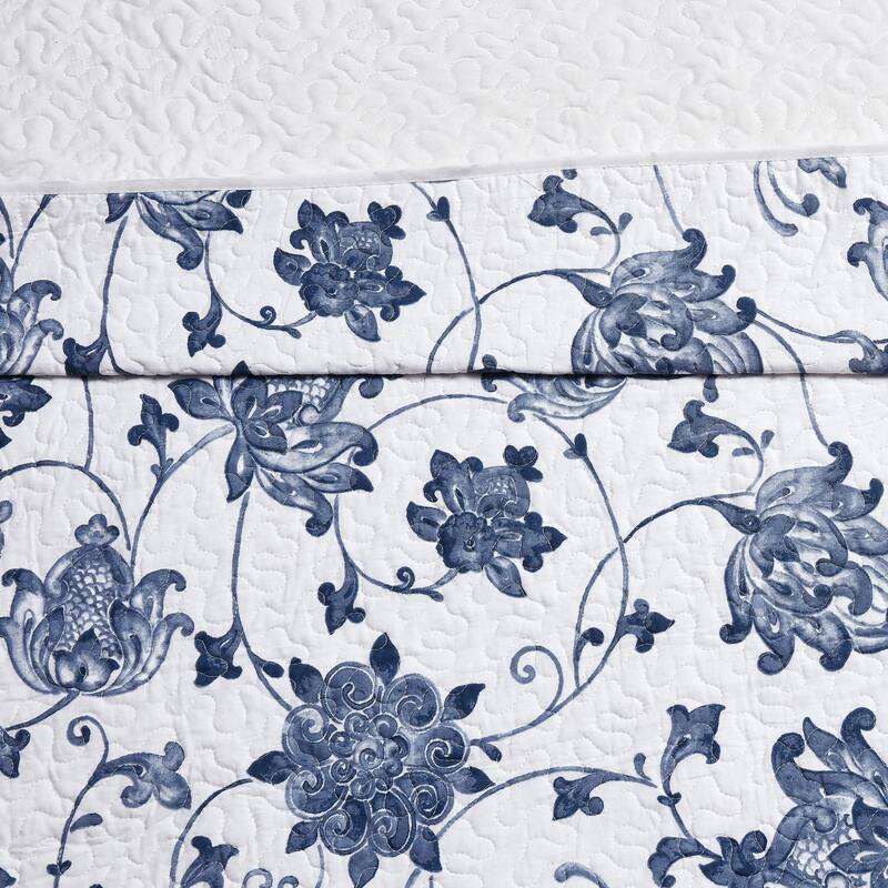 Cottage Classics Estate Bloom 3 Piece Quilt Set