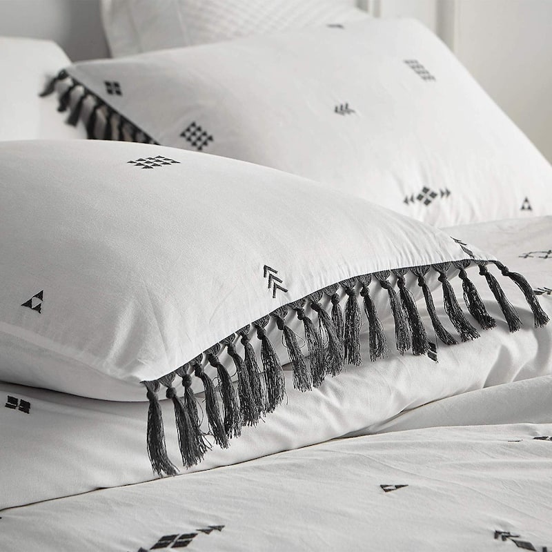 Topaz Textured Oversized Comforter - White with Dark Gray Accent