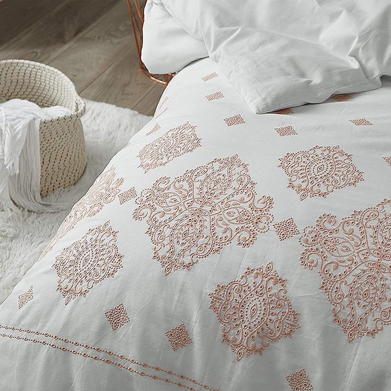 Phineas Coral Embroidered Oversized Comforter