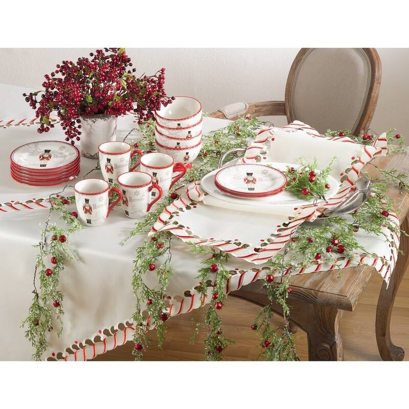 Holiday Flourish Christmas Napkins (Set of 4)