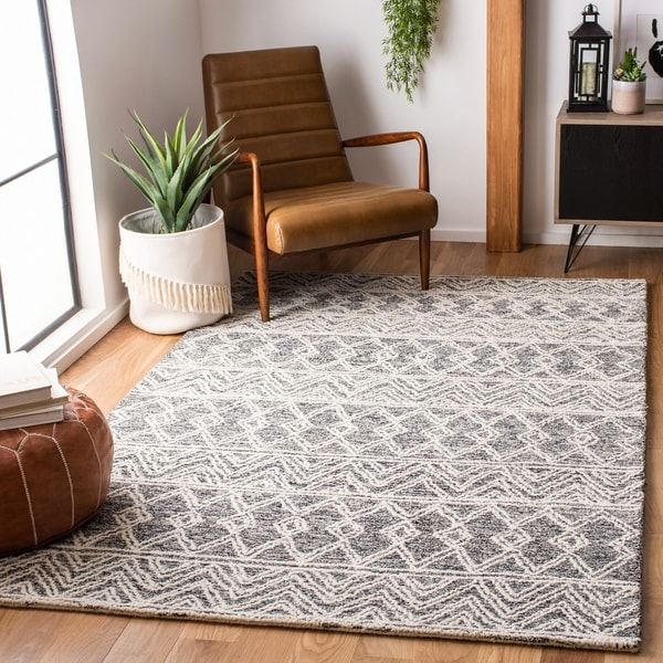 Safavieh Handmade Micro-Loop Shikha Transitional Wool Rug