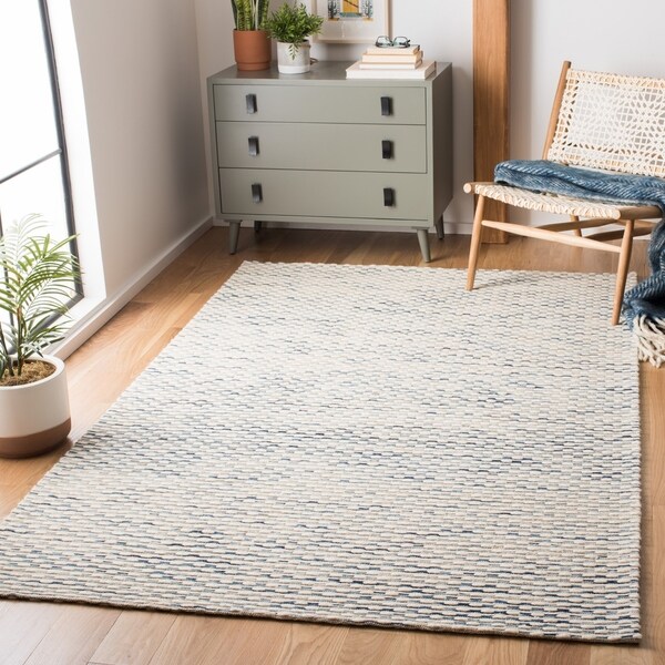 Safavieh Handmade Marbella Aase Contemporary Wool Rug